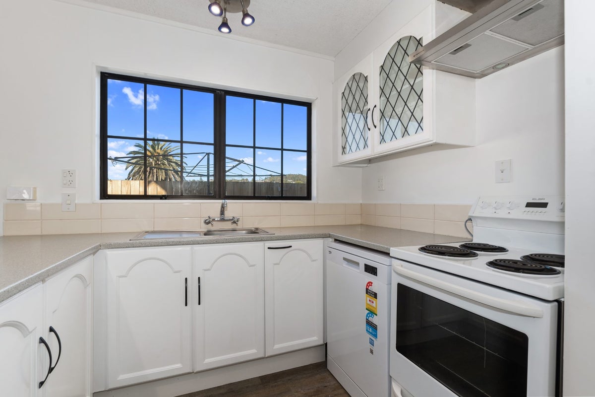 51 First Avenue, Avenues, Whangarei - Carousel 1