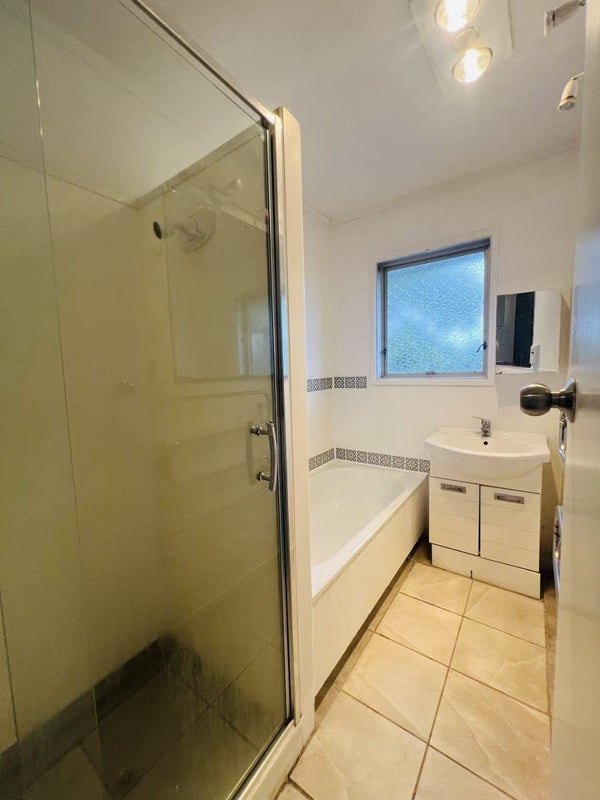 2/23 Burns Avenue, Takapuna, Auckland - Carousel 15
