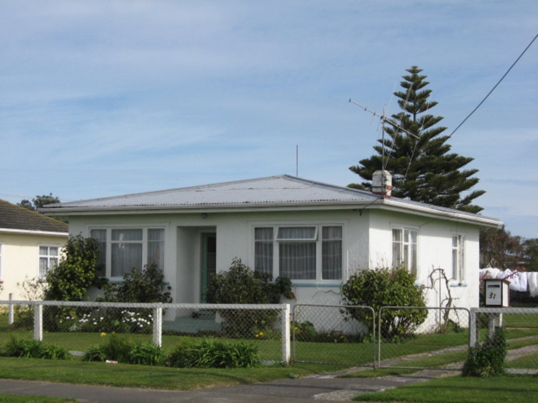 31 Polson Street, Castlecliff, Whanganui - Carousel 1