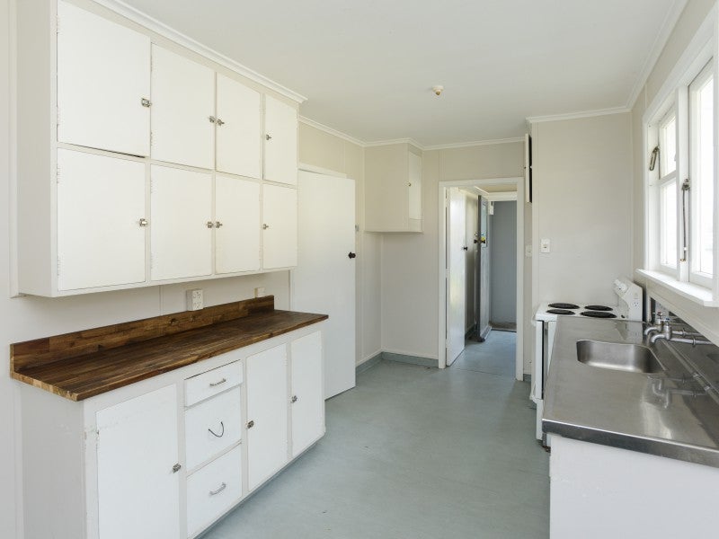 64 Geddis Avenue, Maraenui, Napier - Carousel 2