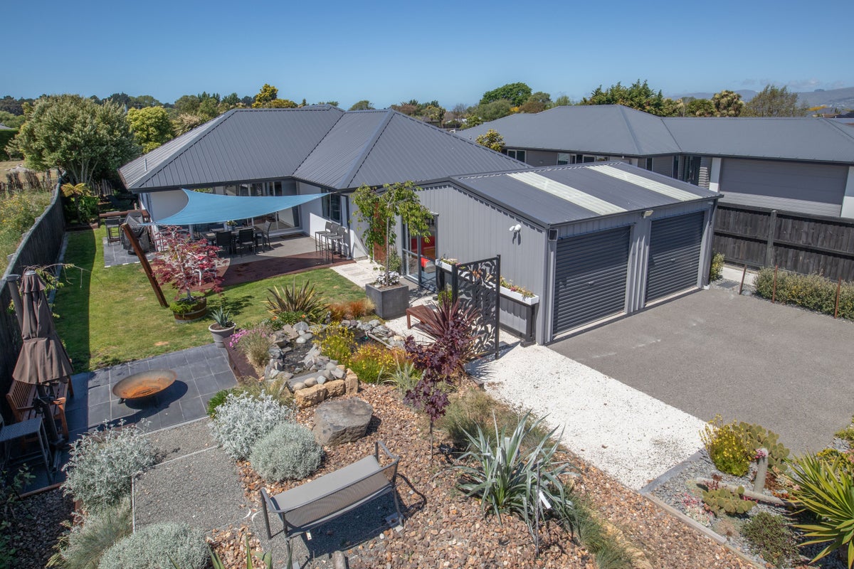 32 Caithness Street, New Brighton, Christchurch - Carousel 1