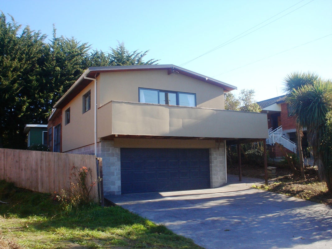 2A Koromiko Crescent, Diamond Harbour, Lyttelton - Carousel 1