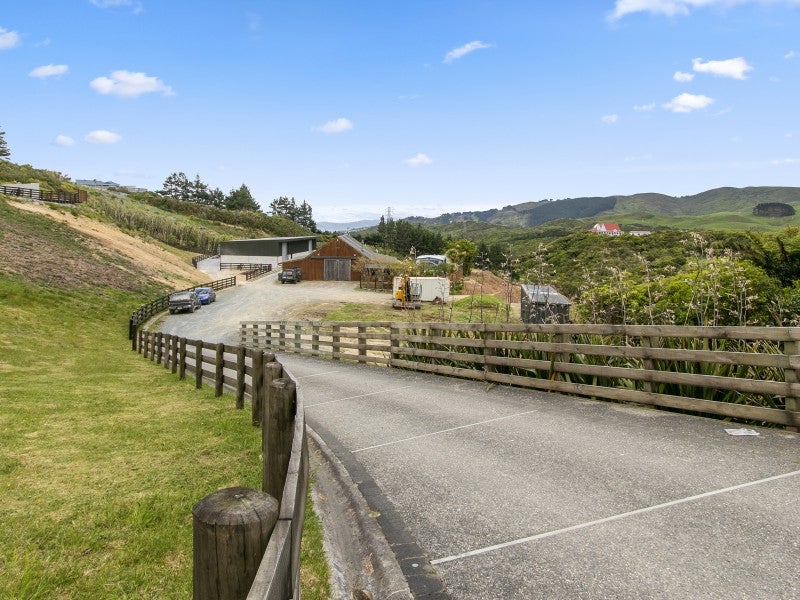 51 Kaitangata Crescent, Kelson, Lower Hutt - Carousel 20