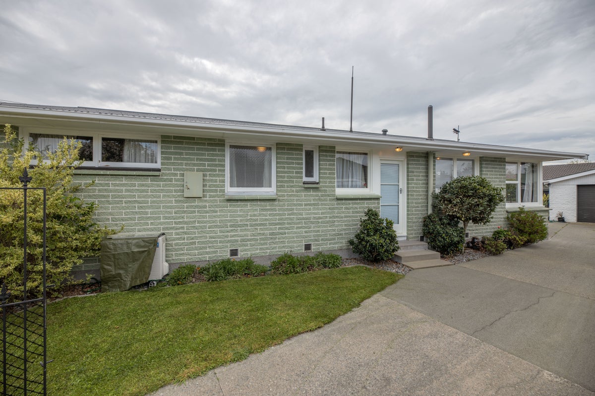 45 Farquhars Road, Redwood, Christchurch - Carousel 2