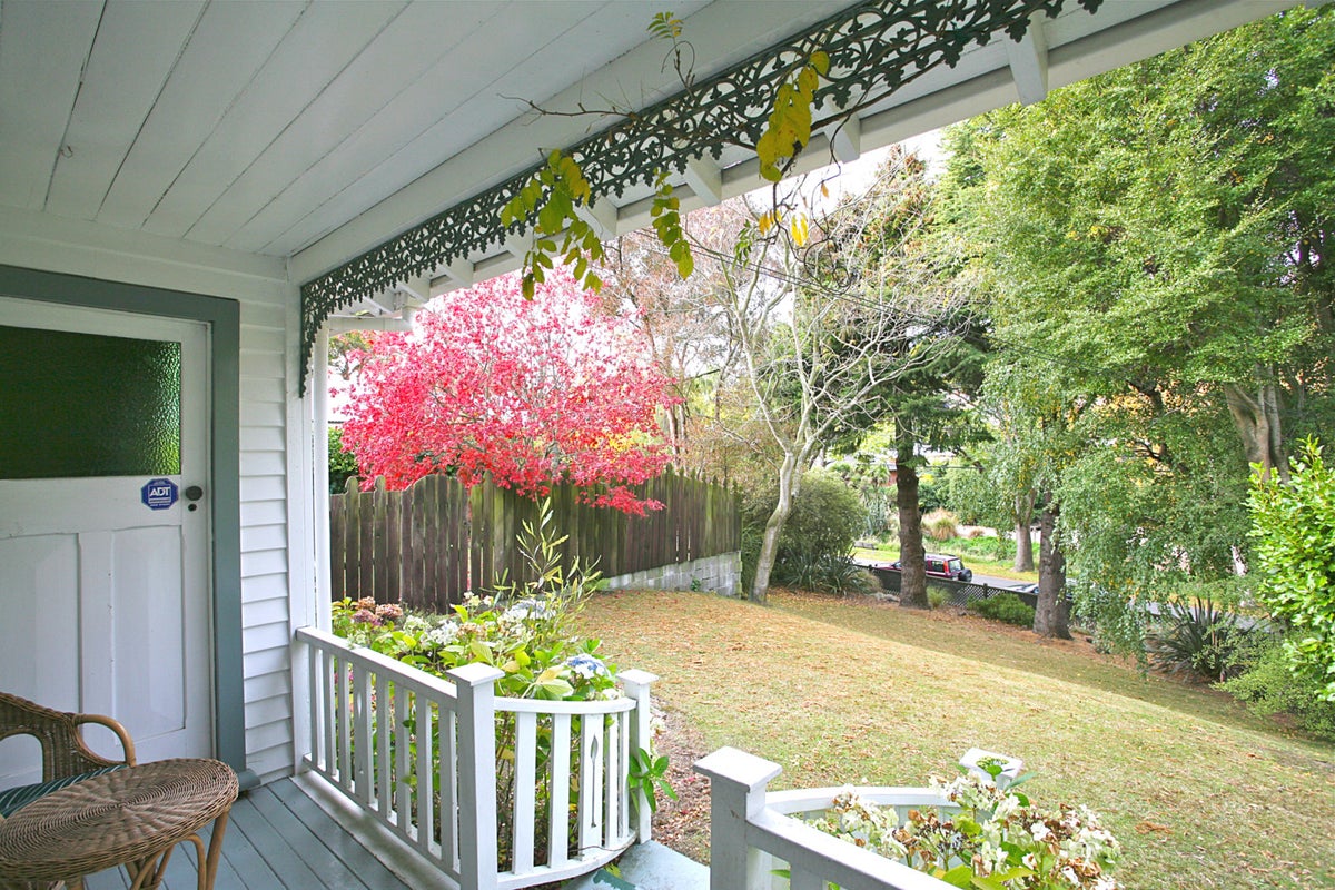 81 Eastern Terrace, Beckenham, Christchurch - Carousel 2