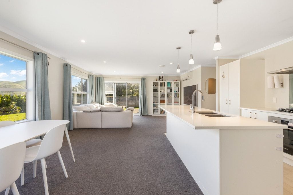 169 Waipounamu Drive, Kelson, Lower Hutt, Wellington - Carousel 2