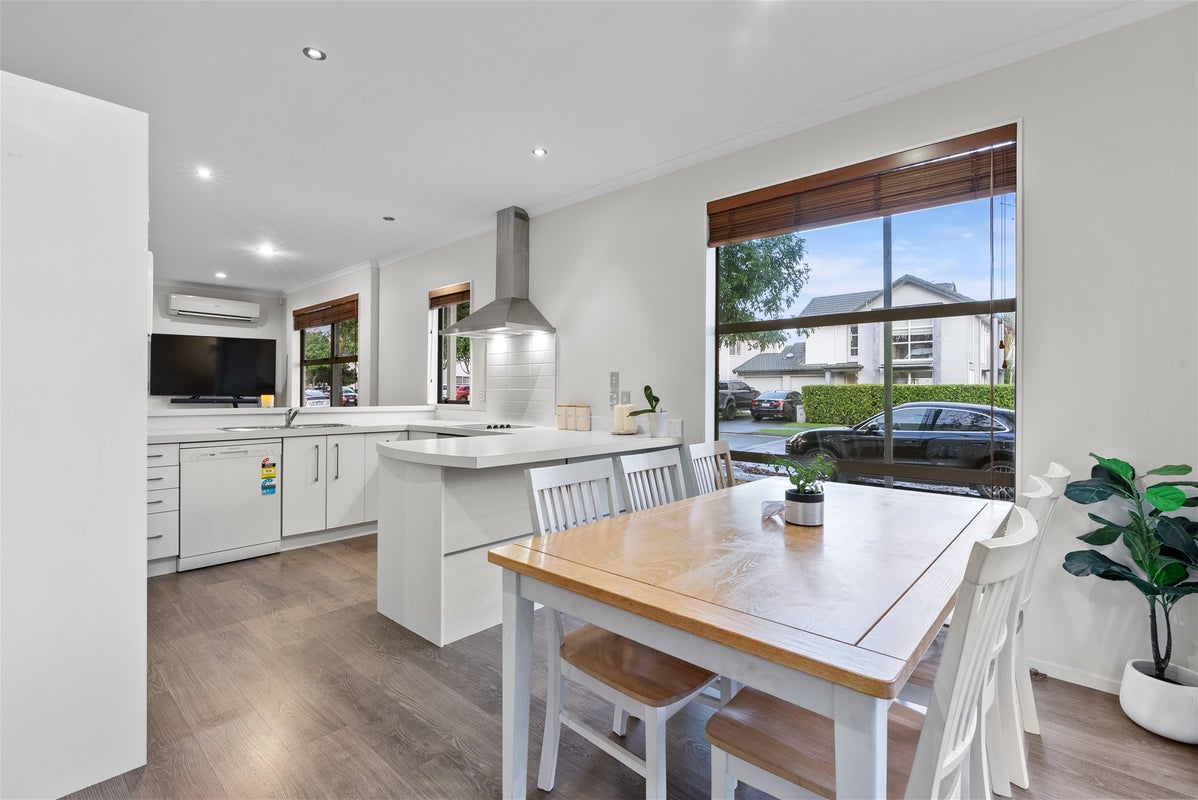 15 The Track, Takanini, Auckland - Carousel 1
