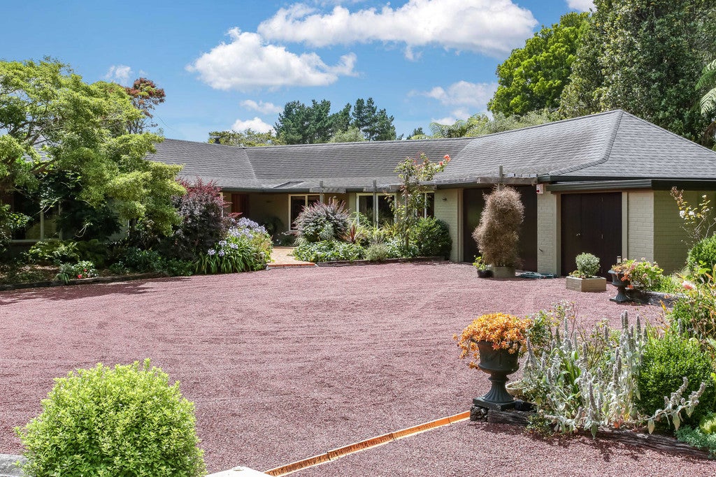 1583 Ponga Road, Papakura - Carousel 2