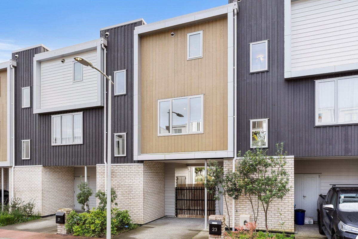 23 Ceramic Lane, New Lynn, Auckland - Carousel 2