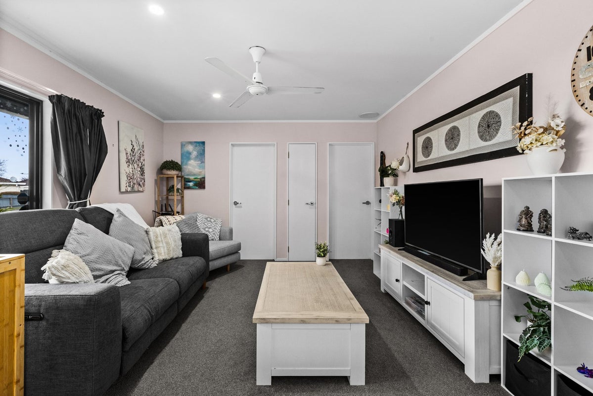 1a Barton Place, Marewa, Napier, Hawke's Bay - Carousel 2