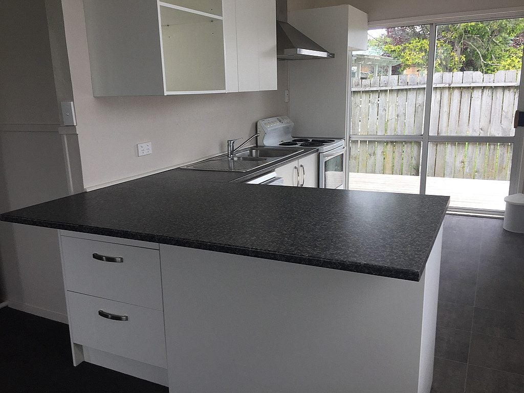 227B Fox Street, Hamilton East, Hamilton - Carousel 2