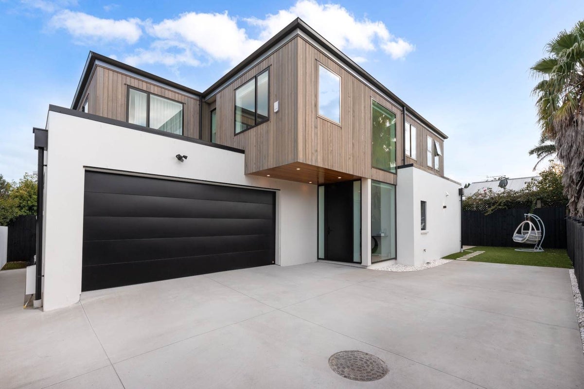 39A Hollywood Avenue, Epsom, Auckland - Carousel 1