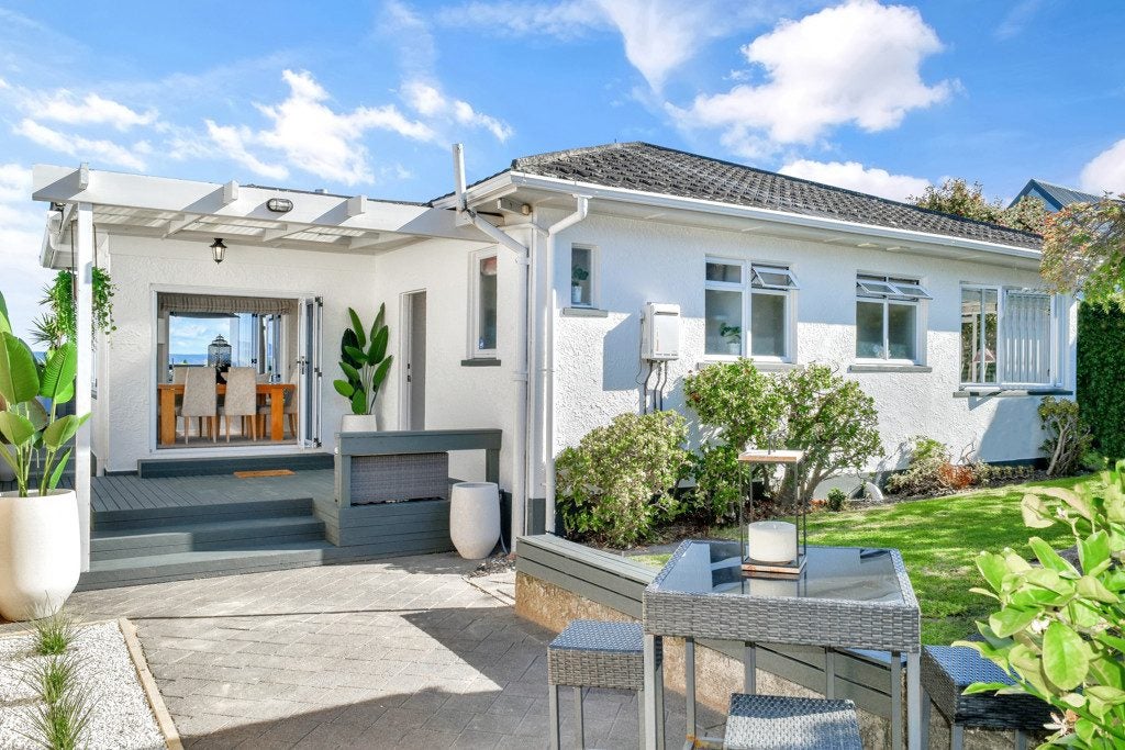 187 Otumoetai Road, Brookfield, Tauranga - Carousel 1