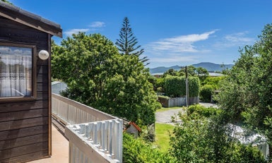 19A Wharemauku Road, Raumati Beach, Paraparaumu - Carousel 1
