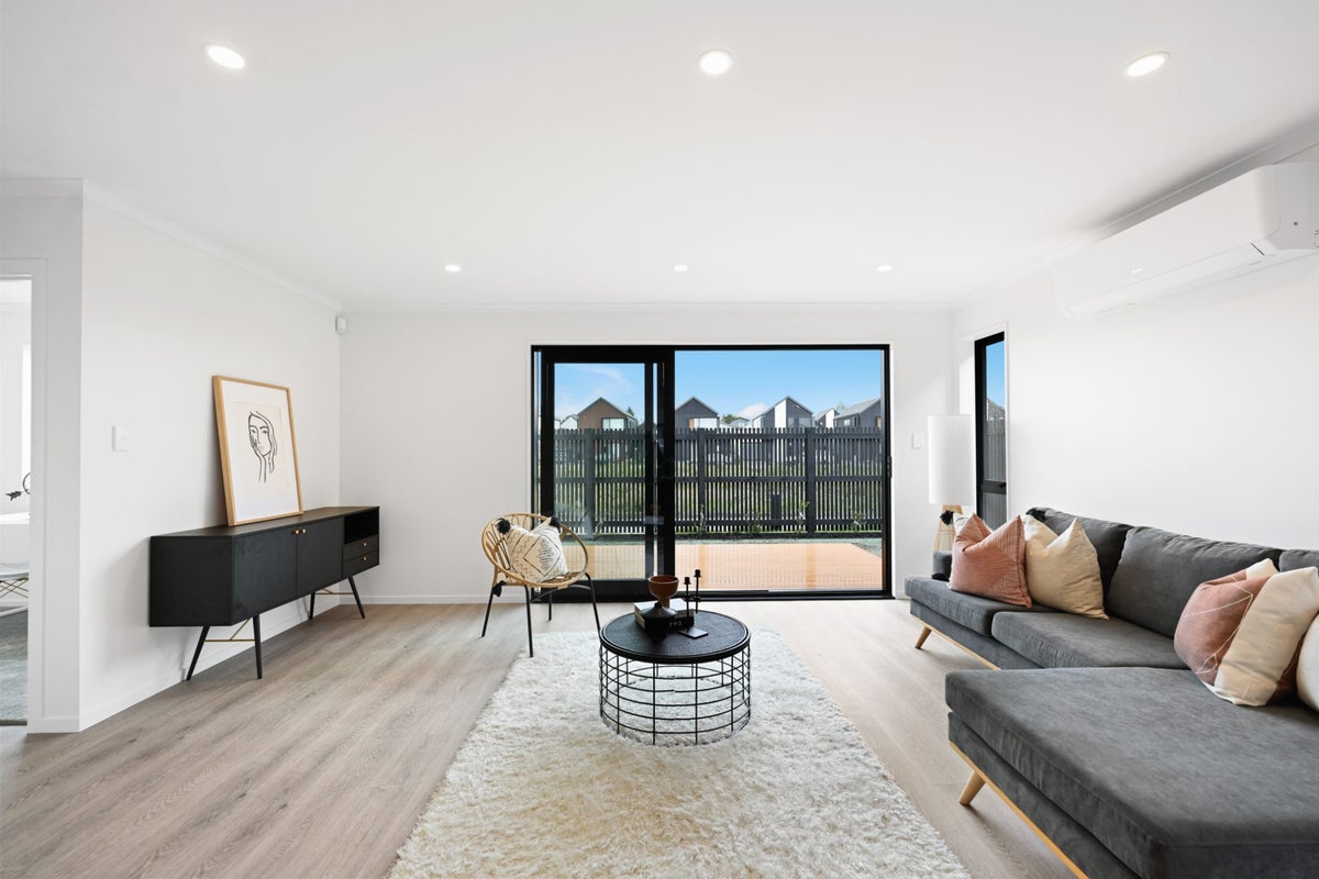 21 Joint Avenue, Chartwell, Hamilton - Carousel 2