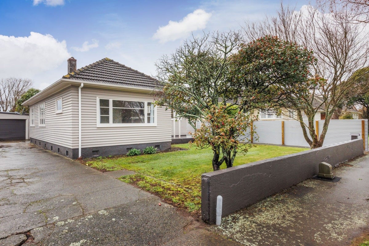 17 Webb Street, Terrace End, Palmerston North - Carousel 19