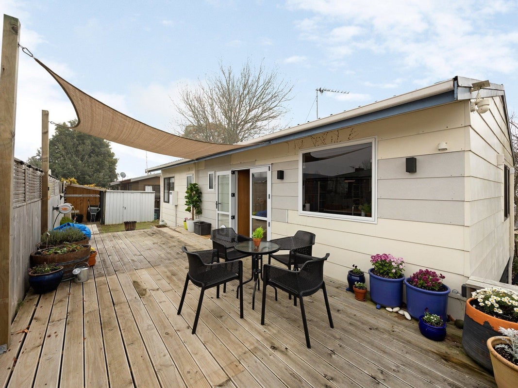 20A Glenview Terrace, Glenview, Hamilton - Carousel 3