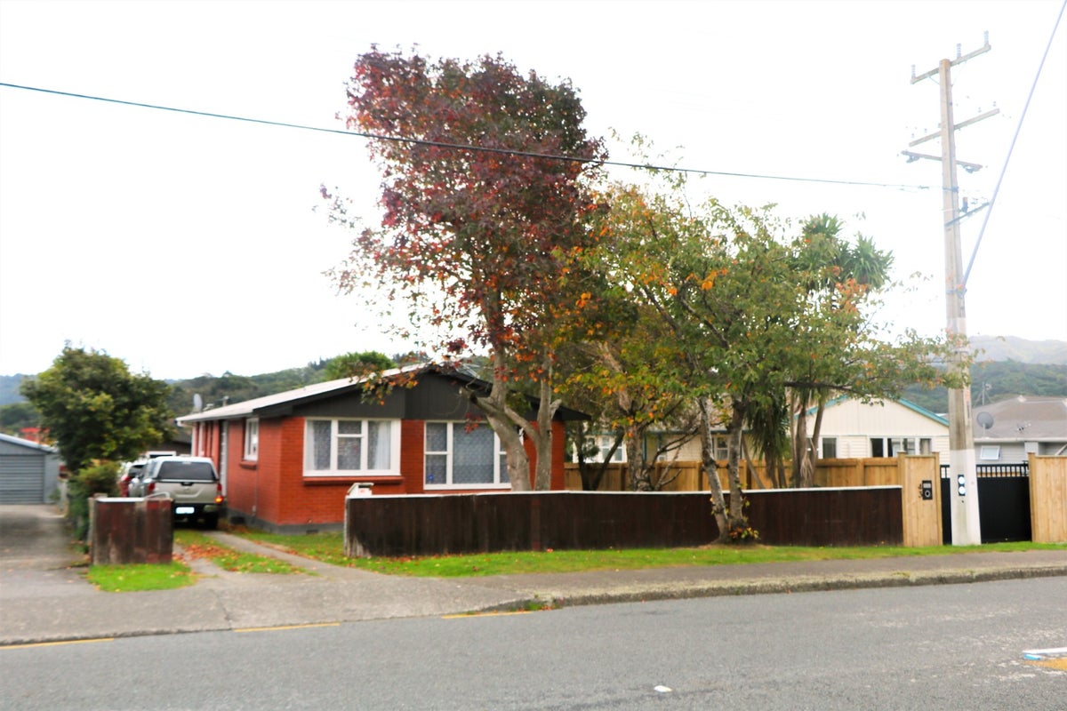 41 Wise Street, Wainuiomata, Lower Hutt - Carousel 1