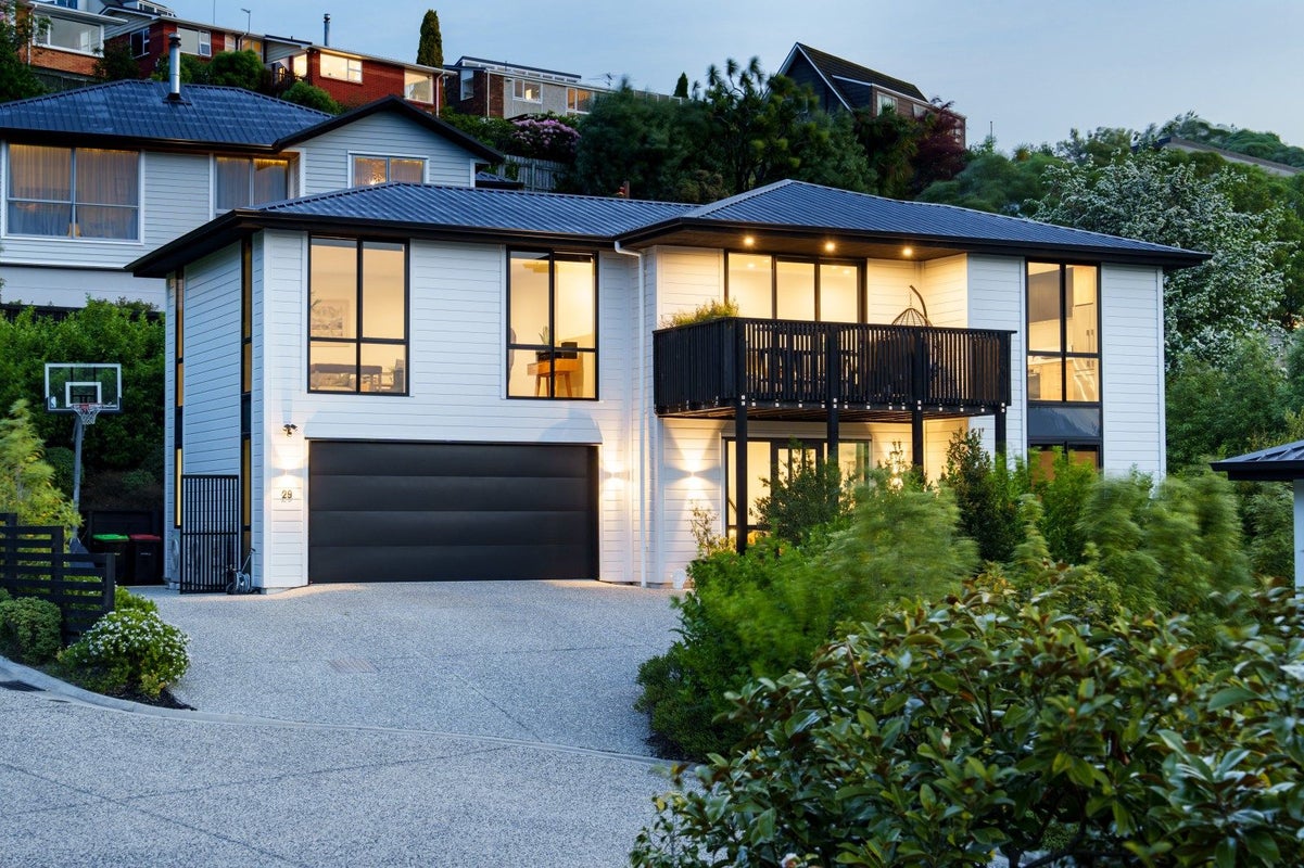 29 Brugh Place, Andersons Bay, Dunedin - Carousel 2