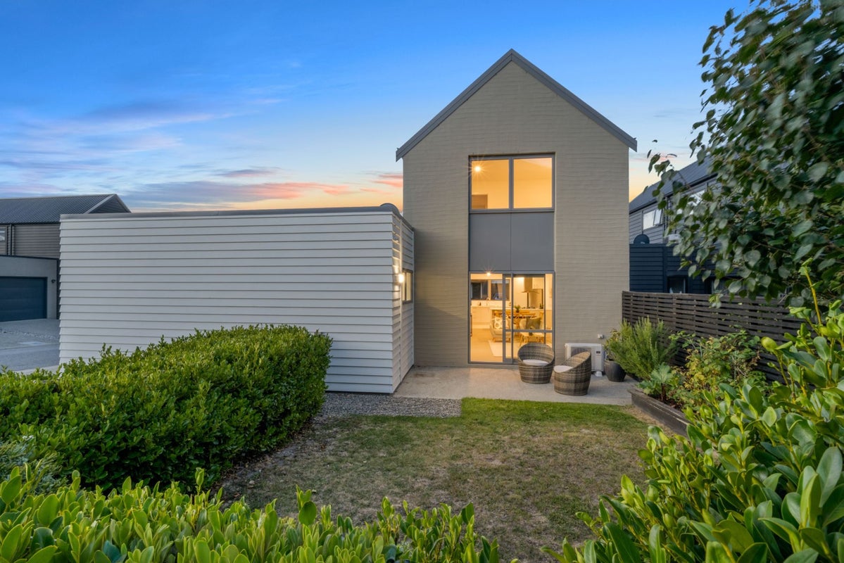 4A Hope Avenue, Lake Hayes, Queenstown - Carousel 1