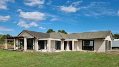 1412 Dairy Flat Highway, Albany - Carousel 1