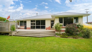 44 West Plains Road, Waikiwi, Invercargill - Carousel 1