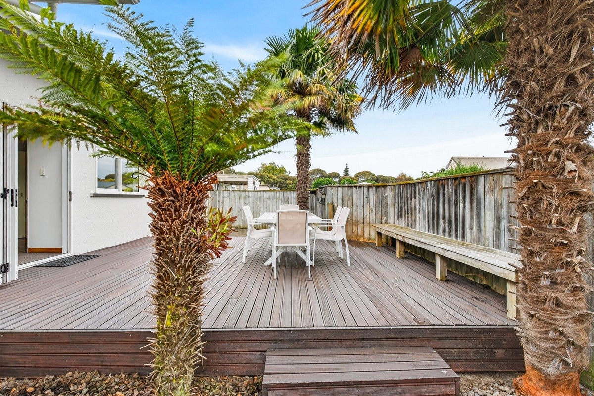 8 Anzac Avenue, Onekawa, Napier - Carousel 15