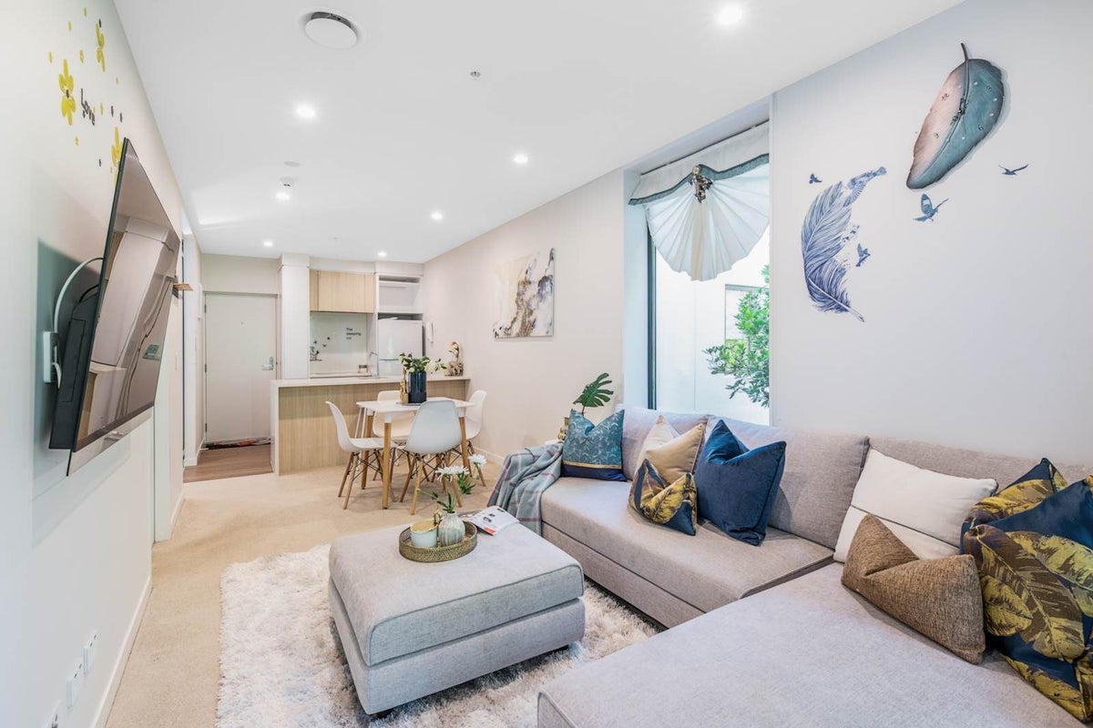 215/14 Edgerley Avenue, Newmarket, Auckland - Carousel 2