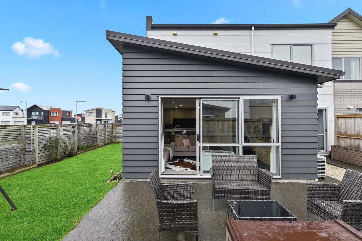 14 Anna Jean Crescent, Flagstaff, Hamilton - Carousel 2