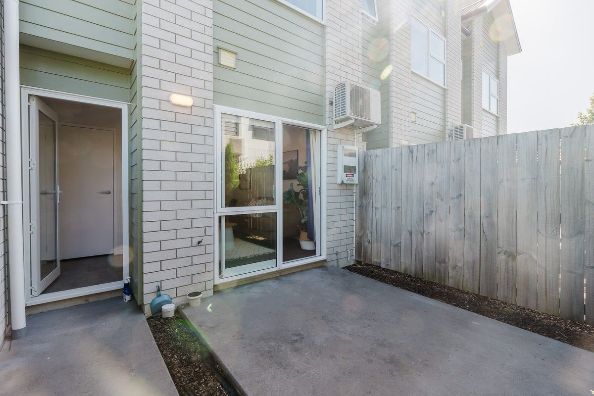 16/10 Burrows Place, Frankton, Hamilton, Waikato - Carousel 11