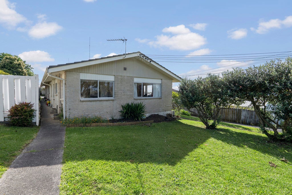1/98 Birkdale Road, Birkdale, Auckland - Carousel 1