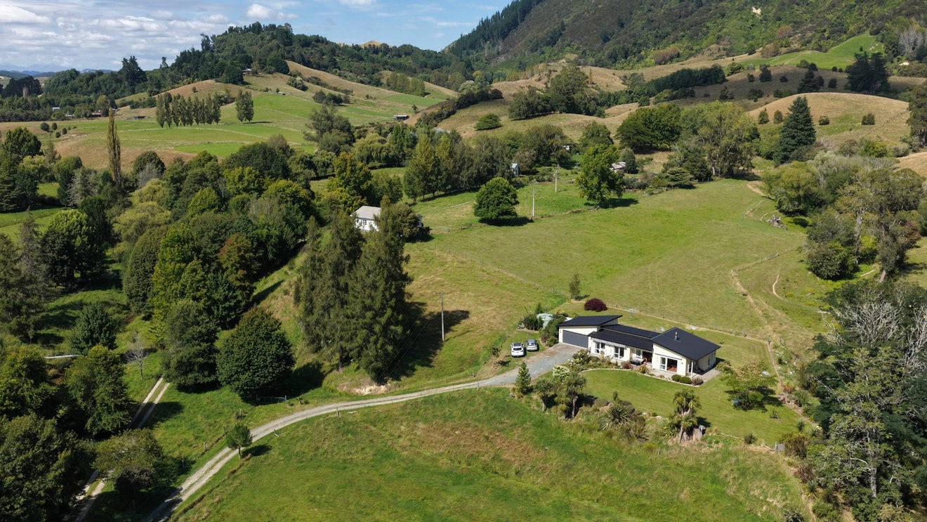 927 Waiwhero Road, Ngatimoti, Motueka - Carousel 35