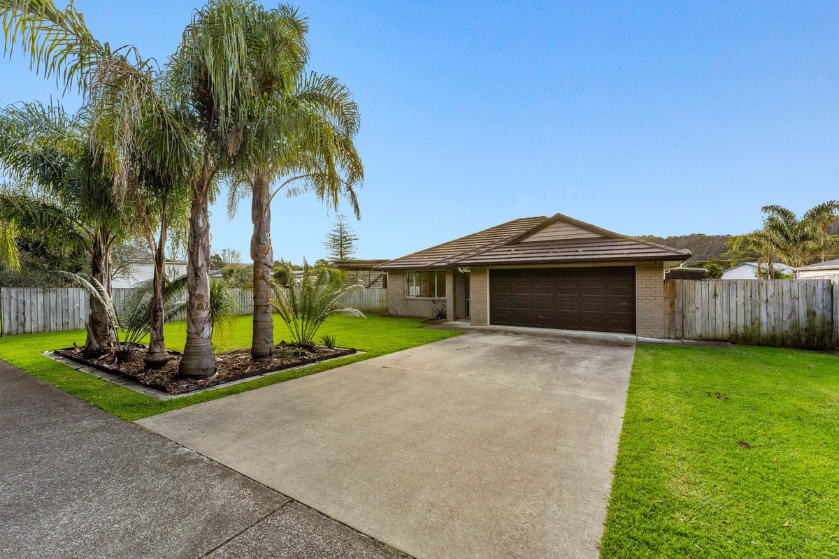 25 Bathgate Road, Pakiri, Wellsford - Carousel 1