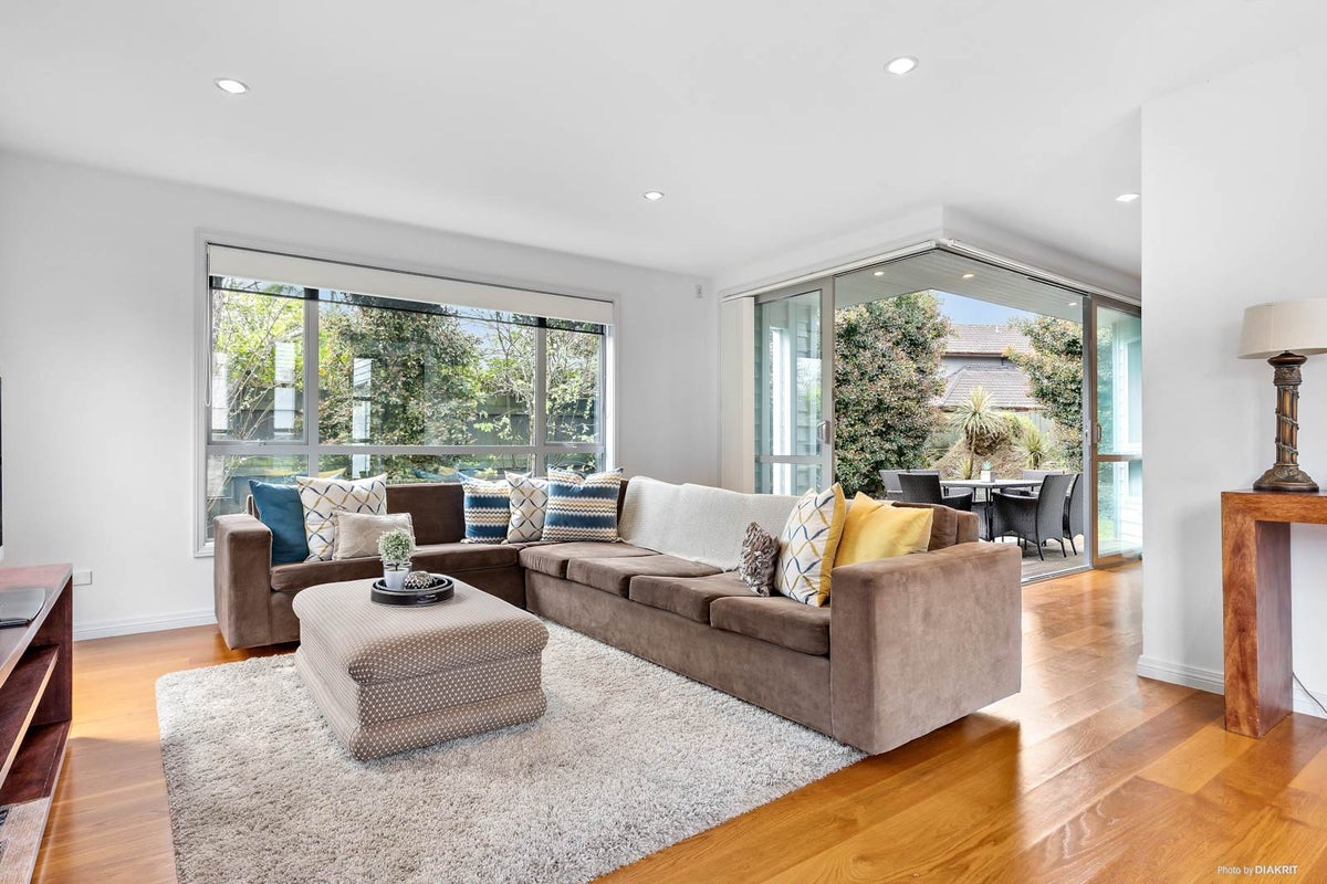 2 Campbell Crescent, Epsom, Auckland - Carousel 2