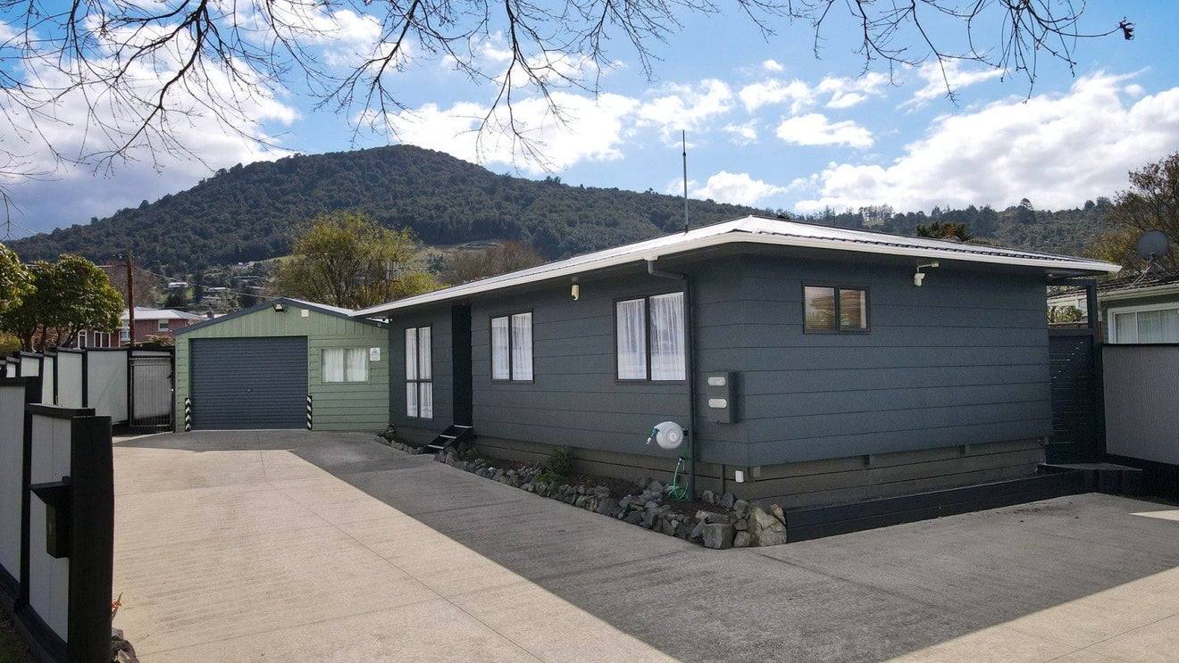 1B Upland Road, Western Heights, Rotorua - Carousel 1