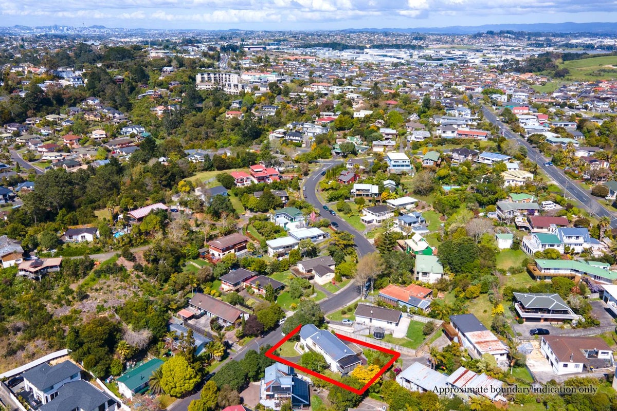 23 Malters Place, Browns Bay, Auckland - Carousel 2