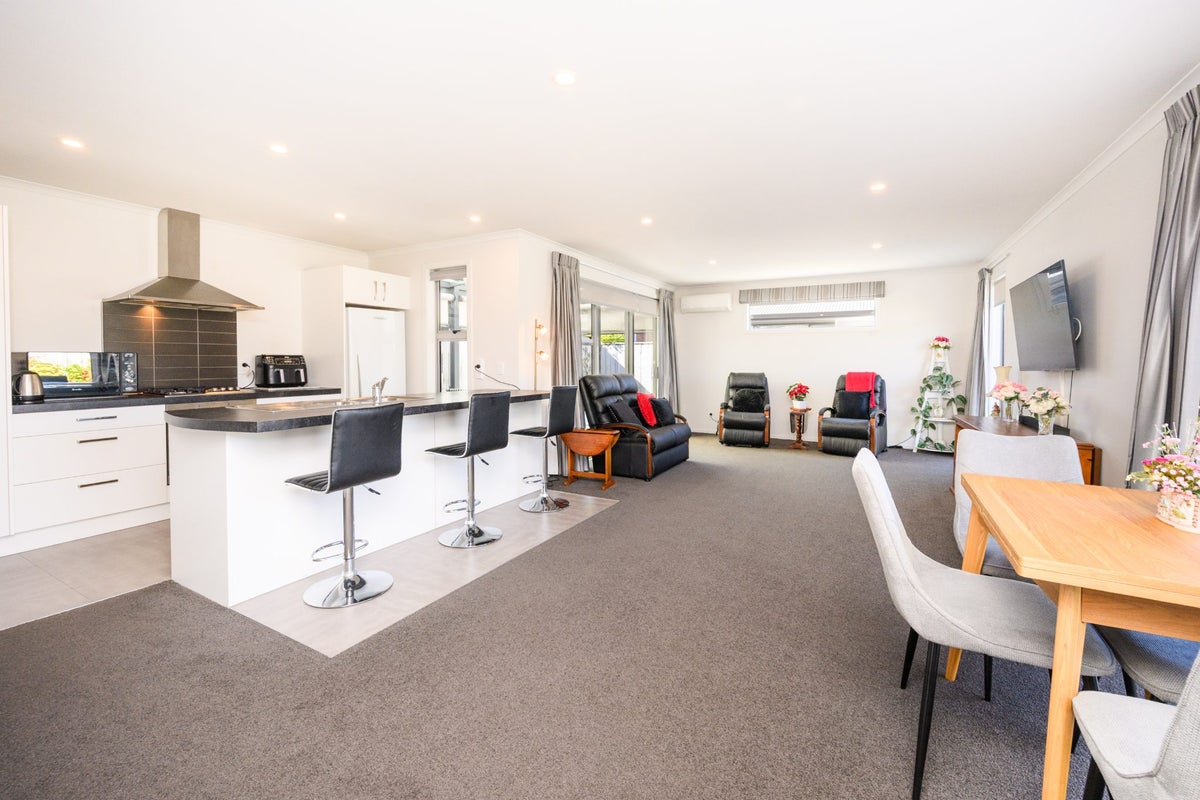 65B Albert Street, Palmerston North, Palmerston North - Carousel 2