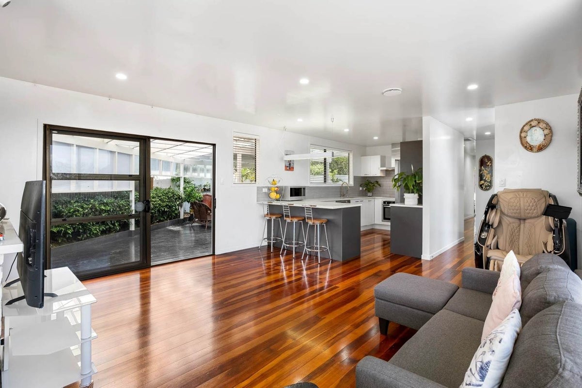 5 Allen Road, Mount Wellington, Auckland - Carousel 2