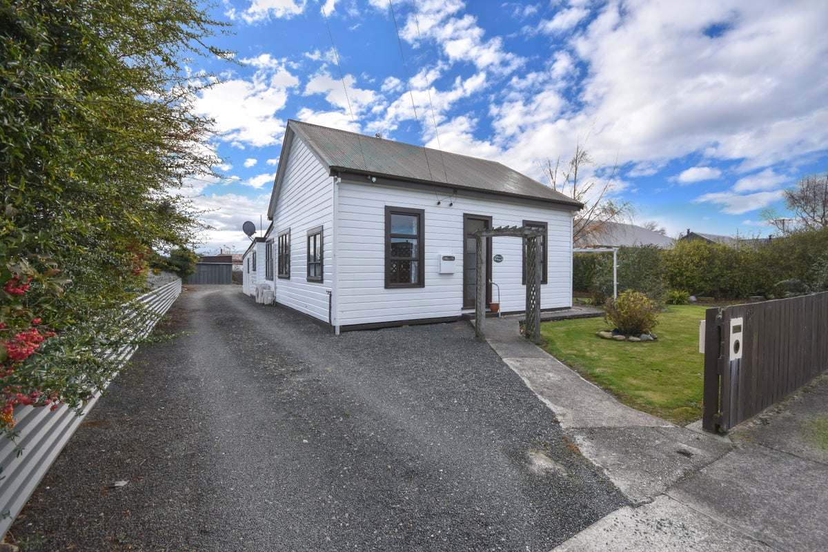 14 Centennial Avenue, Milton - Carousel 1