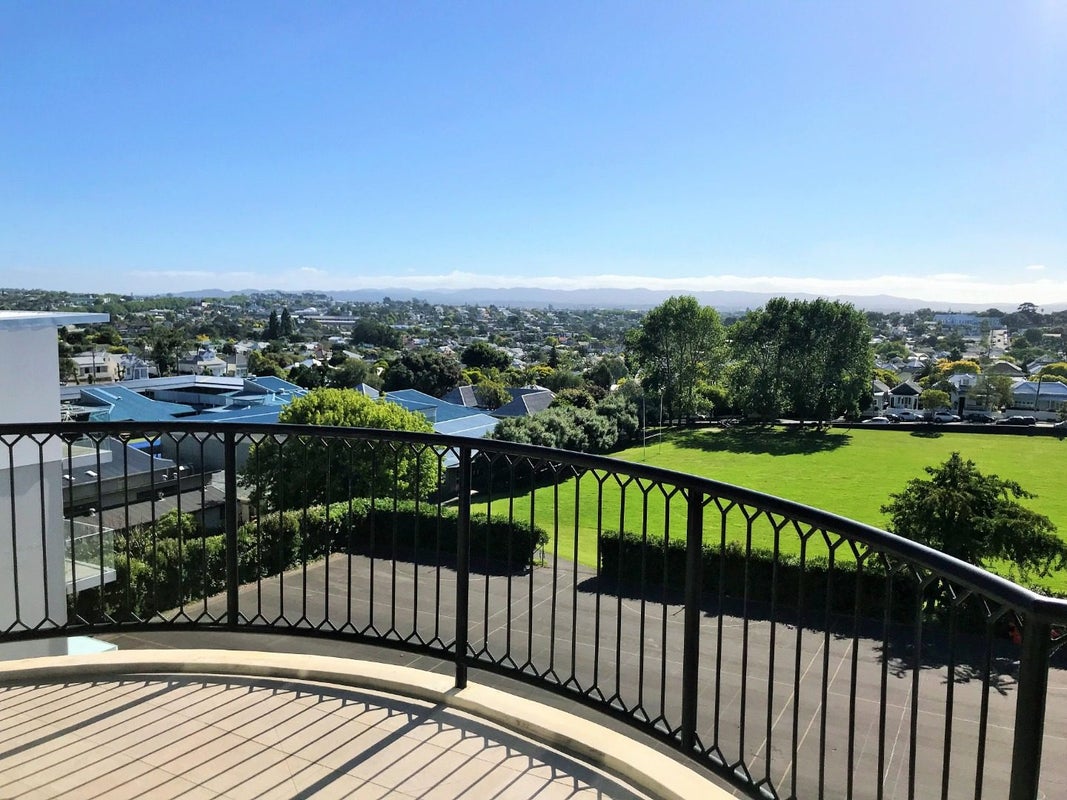 4C/15 Blake Street, Ponsonby, Auckland - Carousel 2