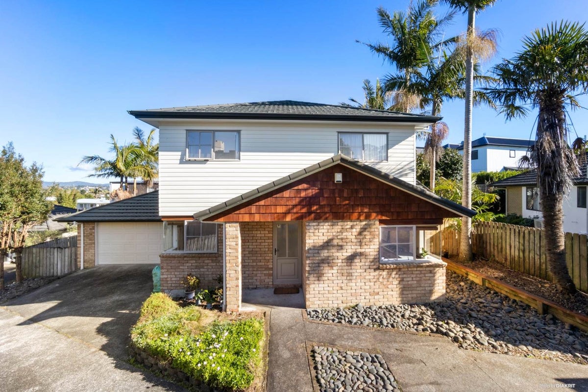 3A Luckens Road, West Harbour, Auckland - Carousel 1