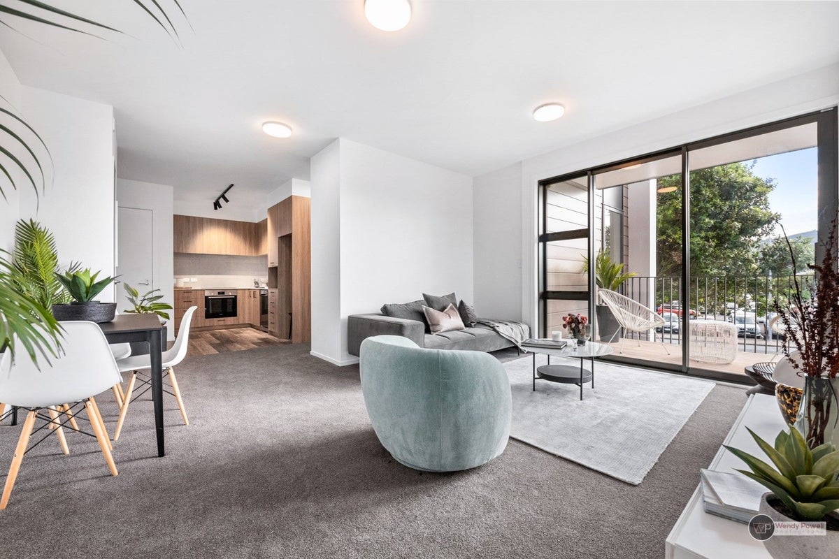 102/94 Cambridge Terrace, Waterloo, Lower Hutt - Carousel 2