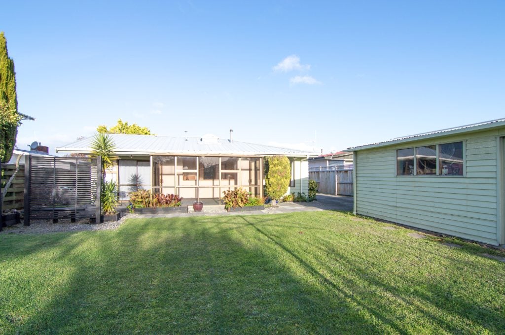 45 Lockhart Avenue, Milson, Palmerston North - Carousel 14
