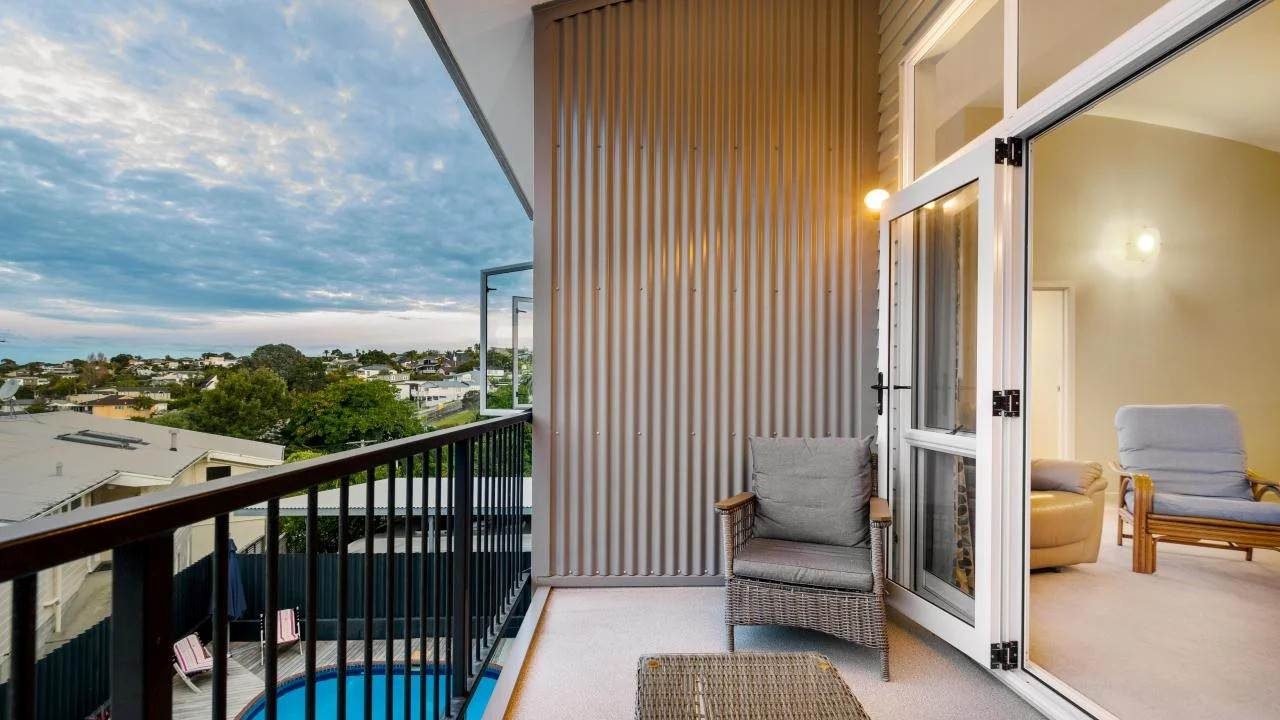 29 Korotaha Terrace, Rothesay Bay, Auckland - Carousel 14