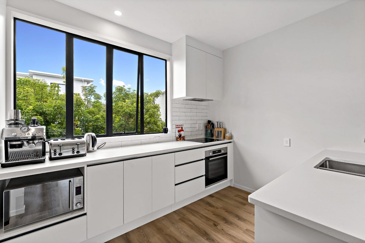 32/17 Lyon Avenue, St Lukes, Auckland - Carousel 2