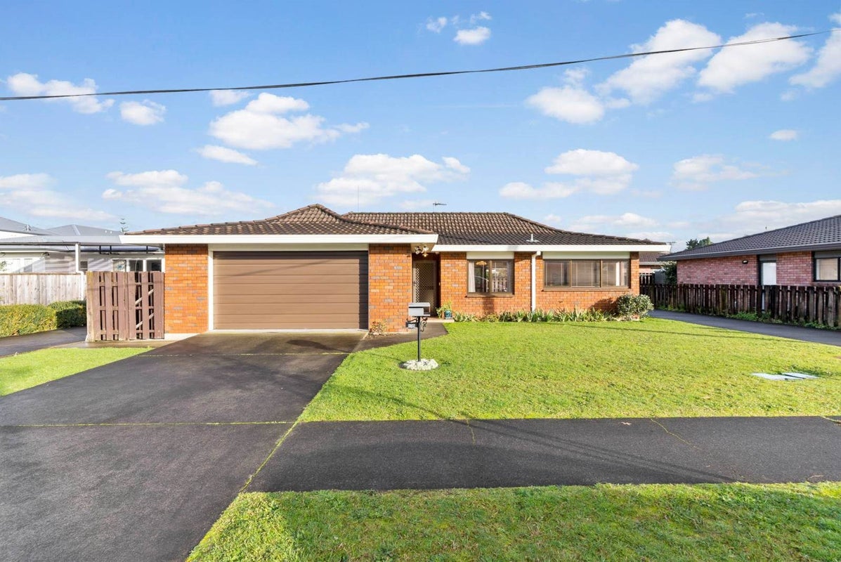 1/25 Duke Street, Papakura, Auckland - Carousel 1