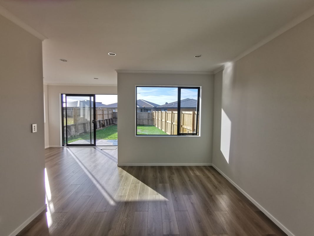 8/17 North Ridge Drive, Rototuna North, Hamilton - Carousel 2