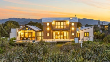 5 Nuhaka Place, Paraparaumu Beach, Paraparaumu - Carousel 1