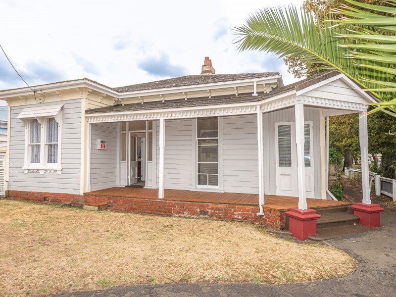 14 Carlton Avenue, Gonville, Whanganui - Carousel 1