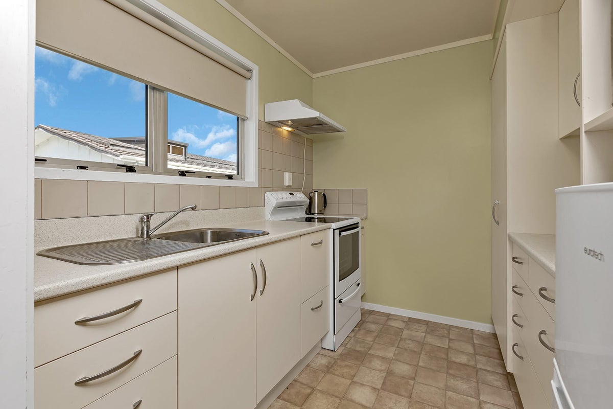 86B Paramount Parade, Tikipunga, Whangarei, Northland - Carousel 2